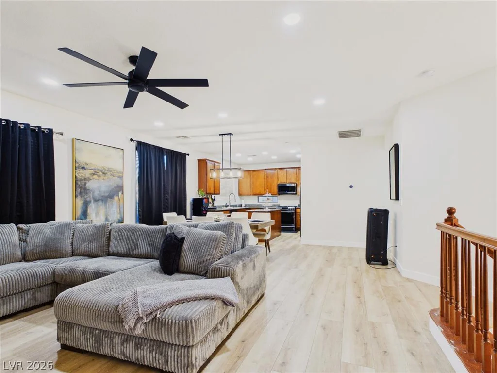 5845 Altissimo, North Las Vegas, NV 89081