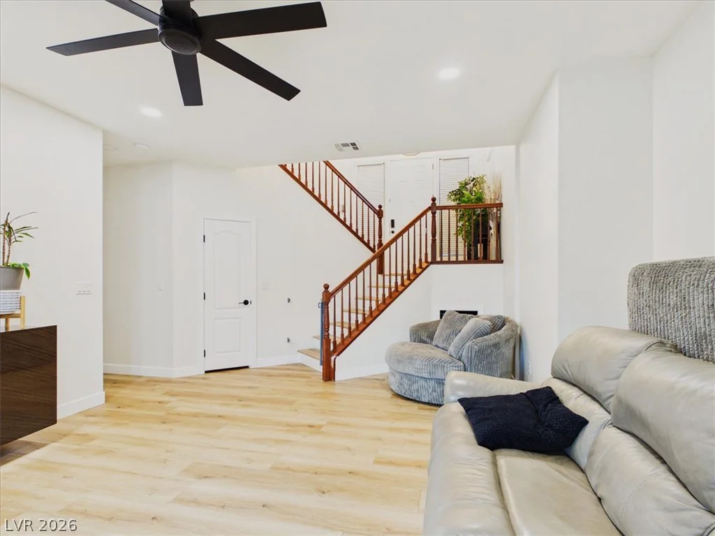 5845 Altissimo, North Las Vegas, NV 89081