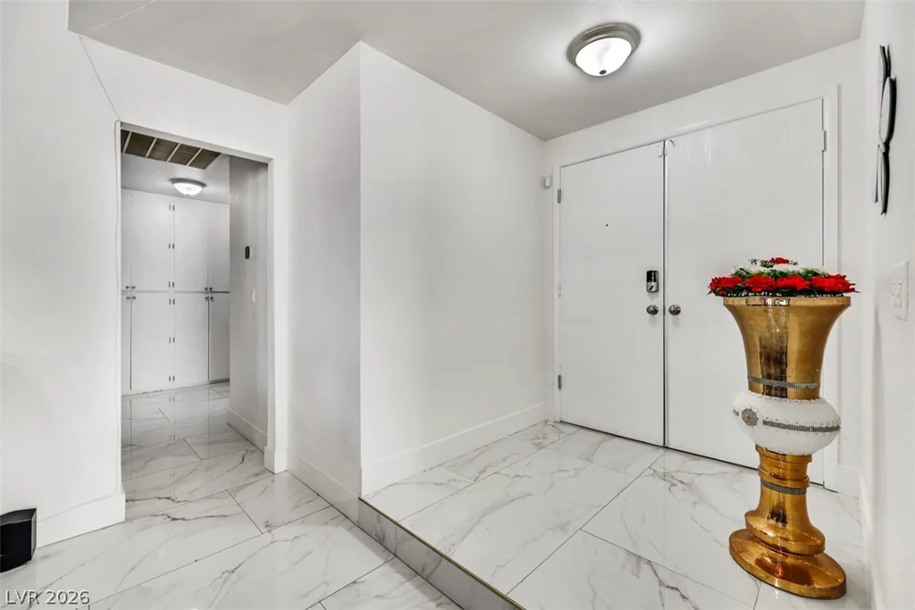 3337 Irv Marcus, Las Vegas, NV 89108