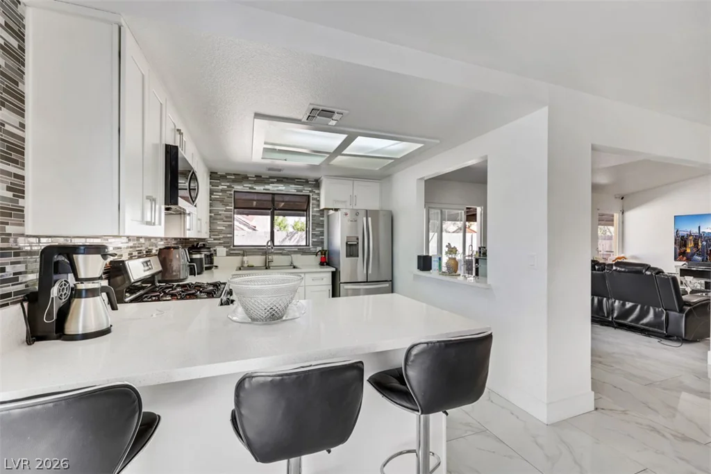 3337 Irv Marcus, Las Vegas, NV 89108