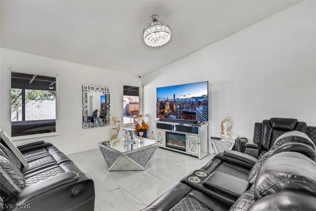 3337 Irv Marcus, Las Vegas, NV 89108