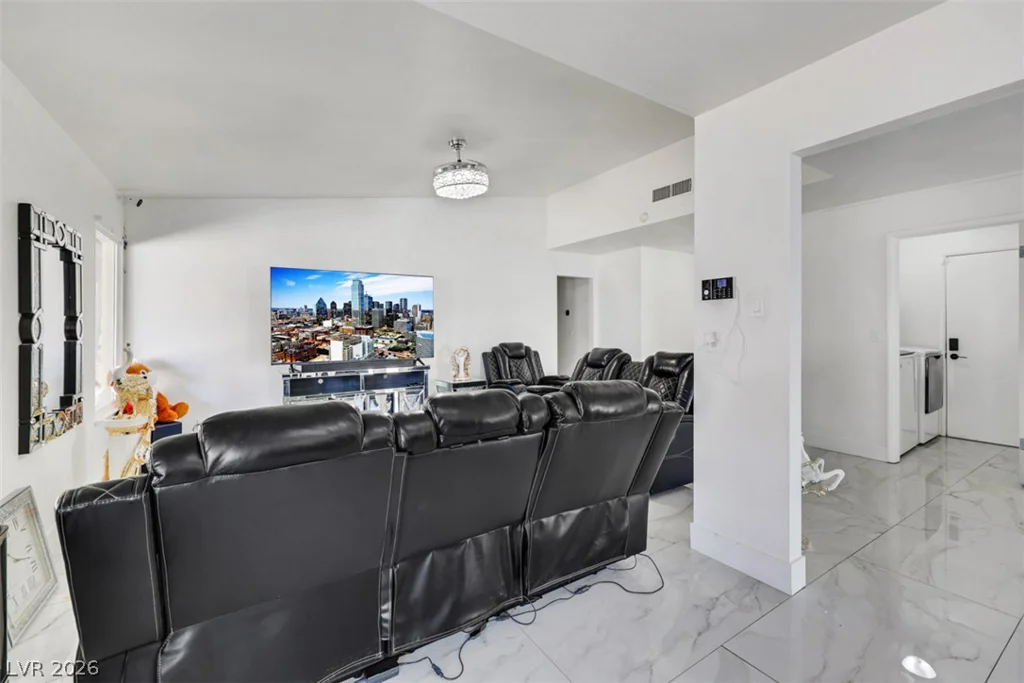 3337 Irv Marcus, Las Vegas, NV 89108