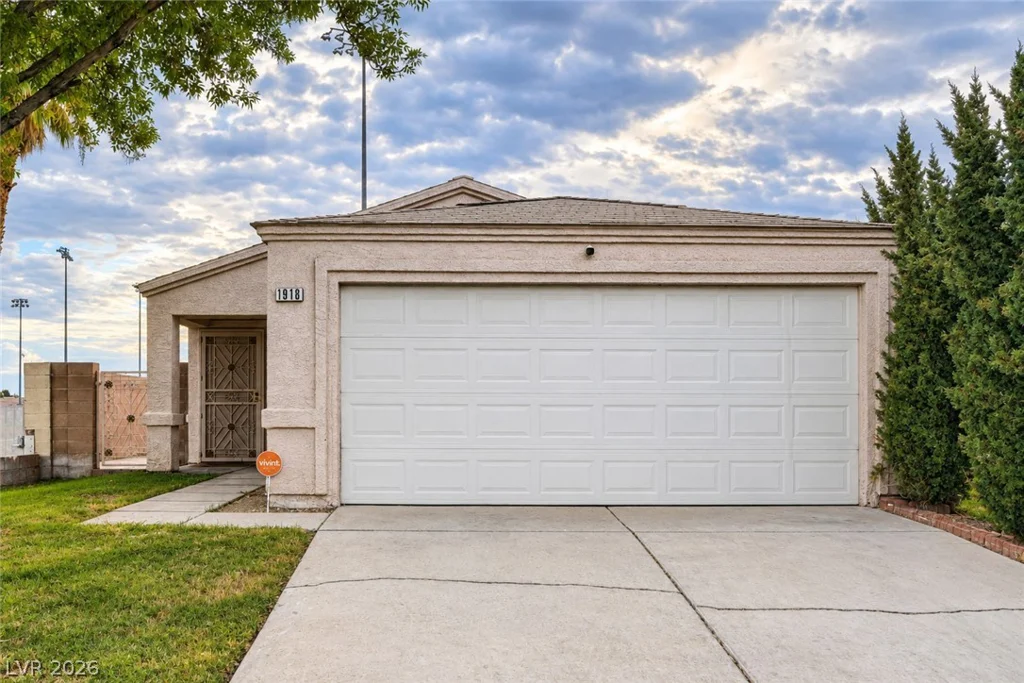 1918 King Hill, Las Vegas, NV 89106