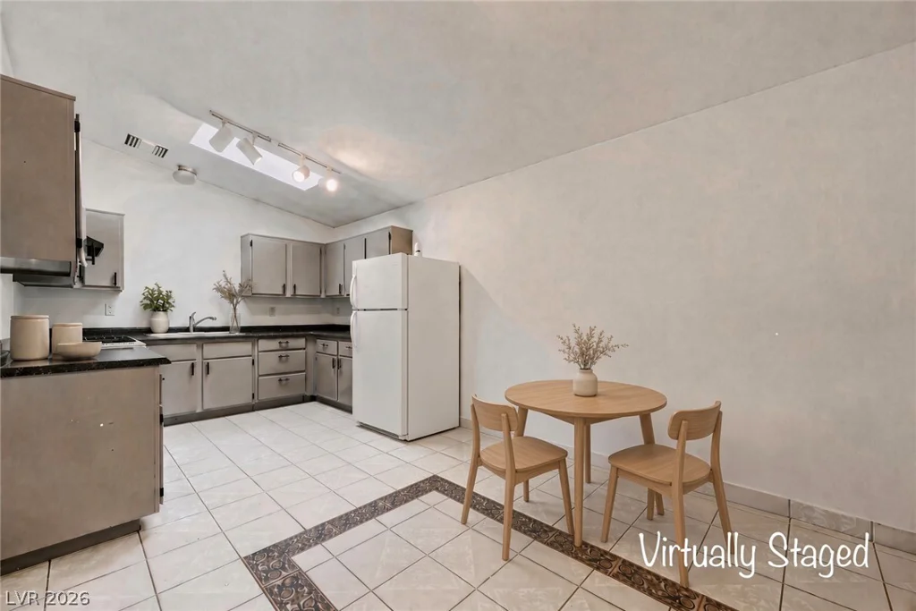 1918 King Hill, Las Vegas, NV 89106