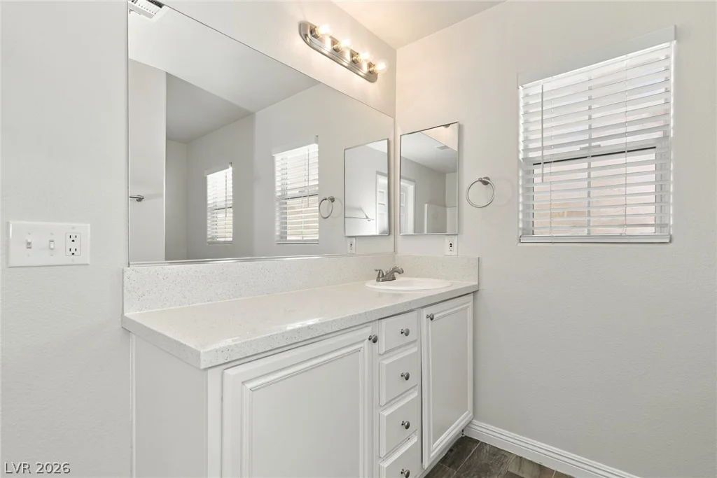 6185 Wild Lilac, Las Vegas, NV 89141