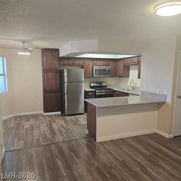 713 Rock Springs, Las Vegas, NV 89128