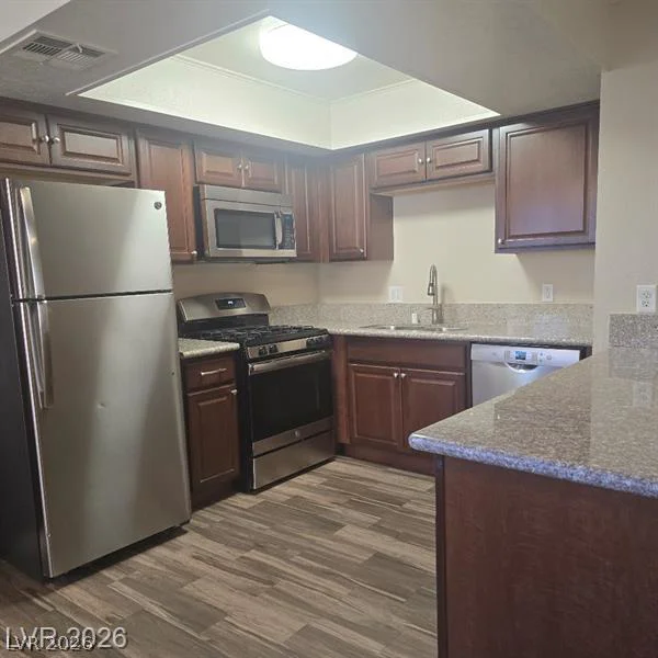 713 Rock Springs, Las Vegas, NV 89128