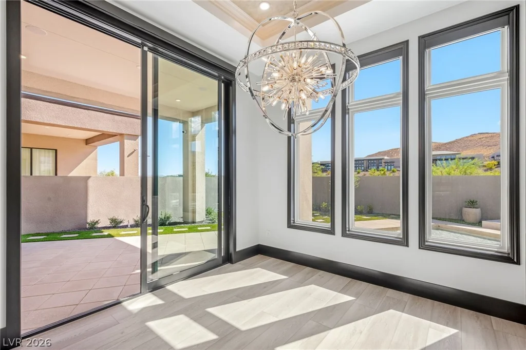 11041 Concord Valley, Las Vegas, NV 89135