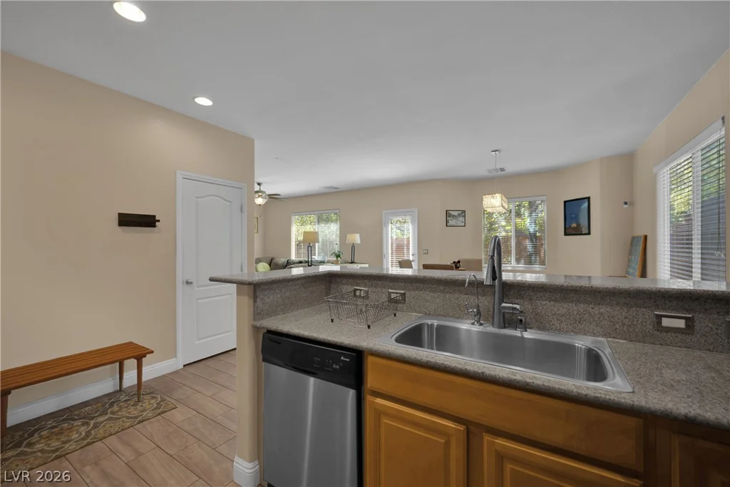 9325 Euphoria Rose, Las Vegas, NV 89166
