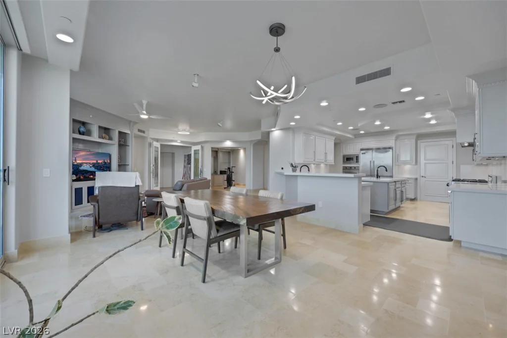 9103 Alta, Las Vegas, NV 89145