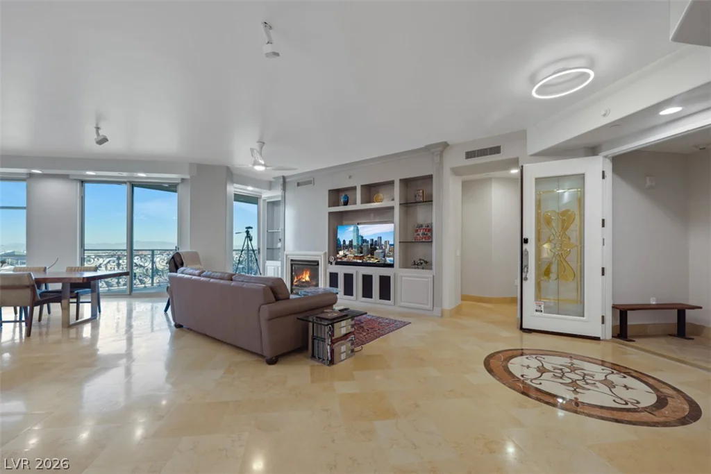 9103 Alta, Las Vegas, NV 89145