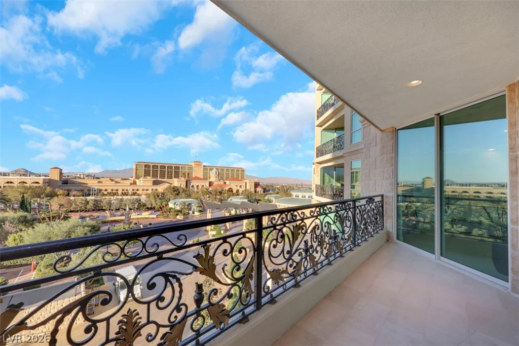 9103 Alta, Las Vegas, NV 89145