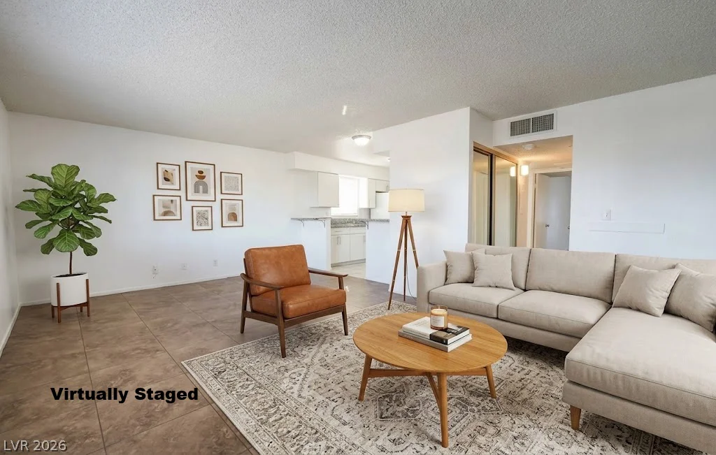 32 Gold Bar, Las Vegas, NV 89110