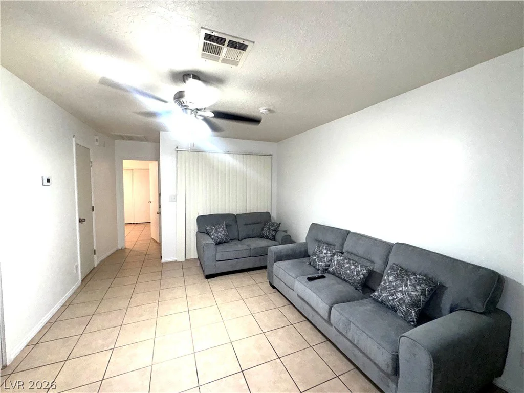 461 Lamb, Las Vegas, NV 89110