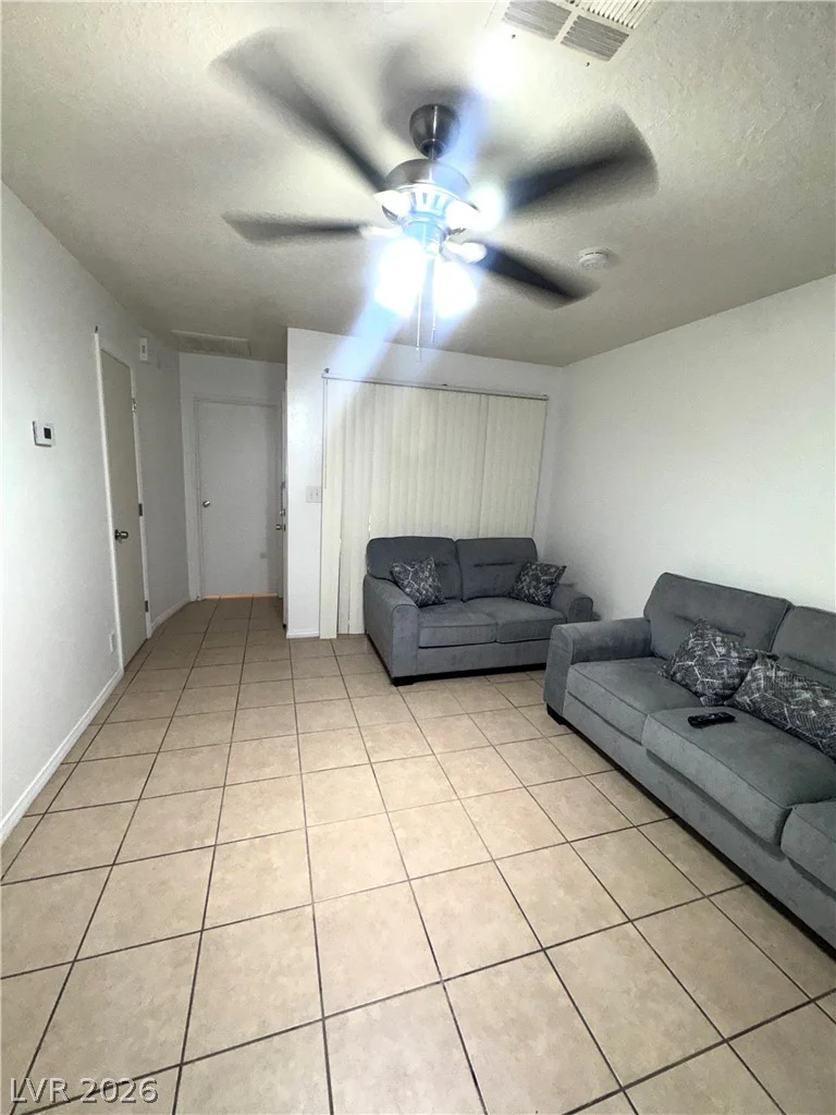 461 Lamb, Las Vegas, NV 89110