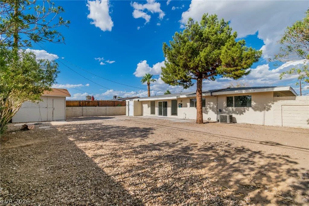 1115 Arrowhead, Las Vegas, NV 89106