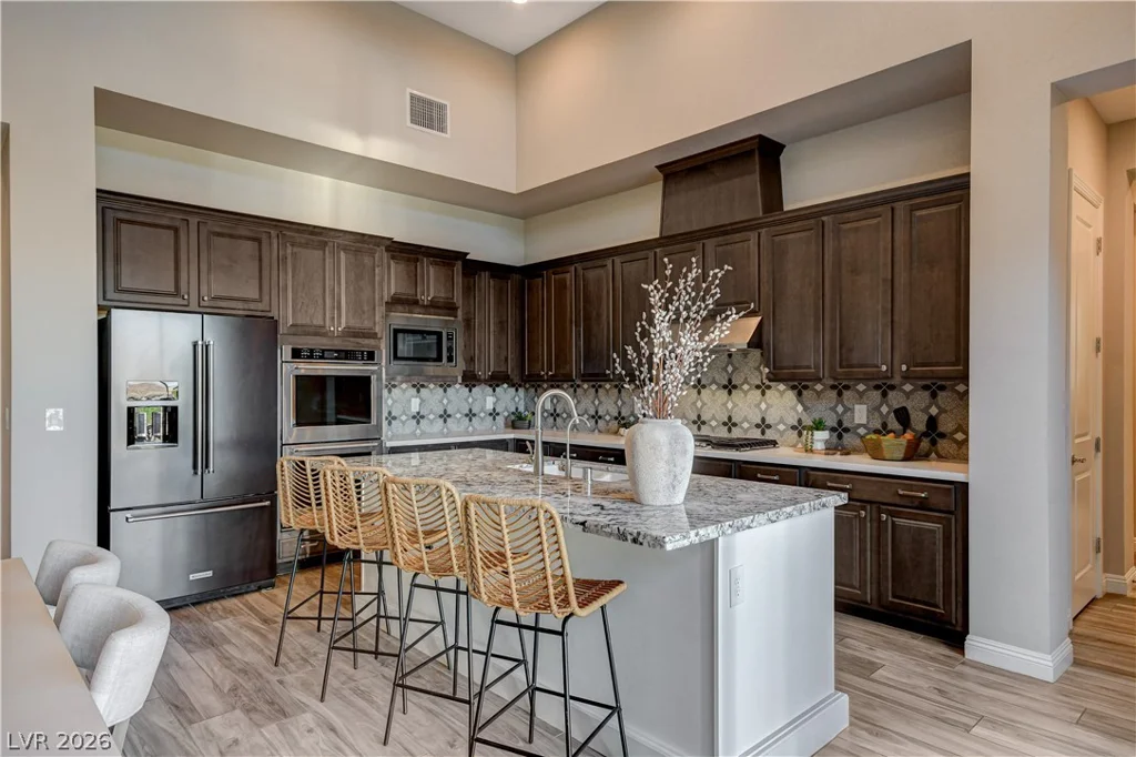 6706 Desert Crimson, Las Vegas, NV 89148