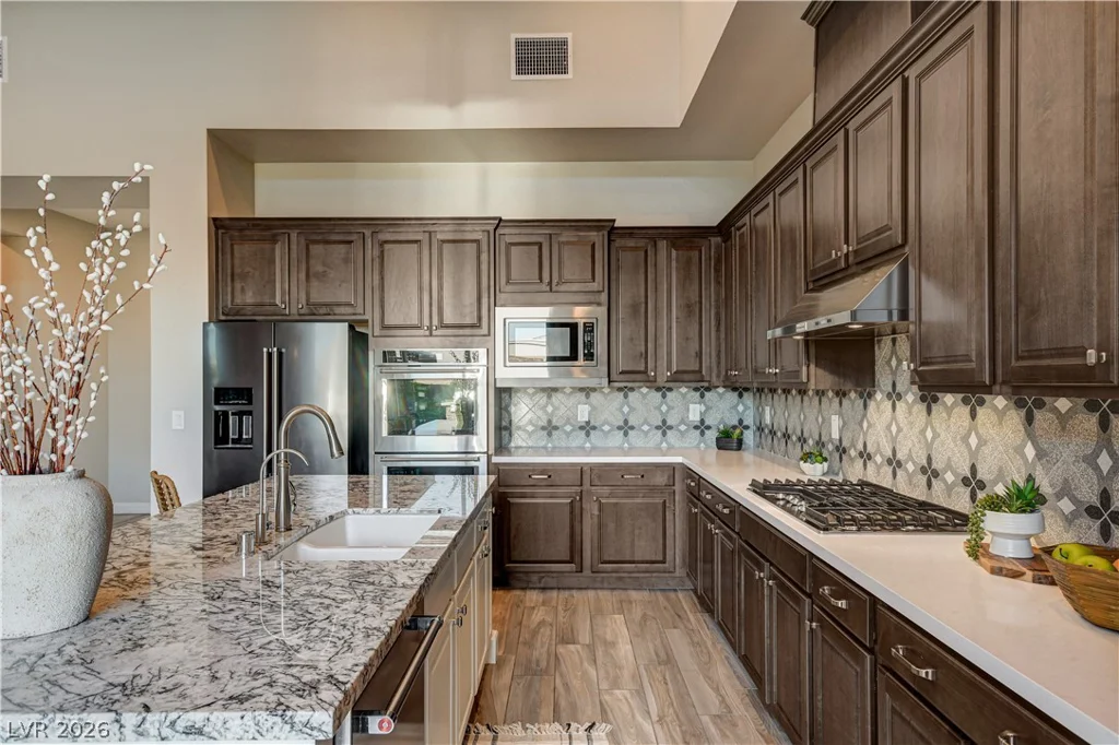 6706 Desert Crimson, Las Vegas, NV 89148