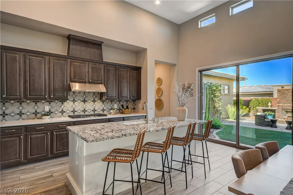 6706 Desert Crimson, Las Vegas, NV 89148