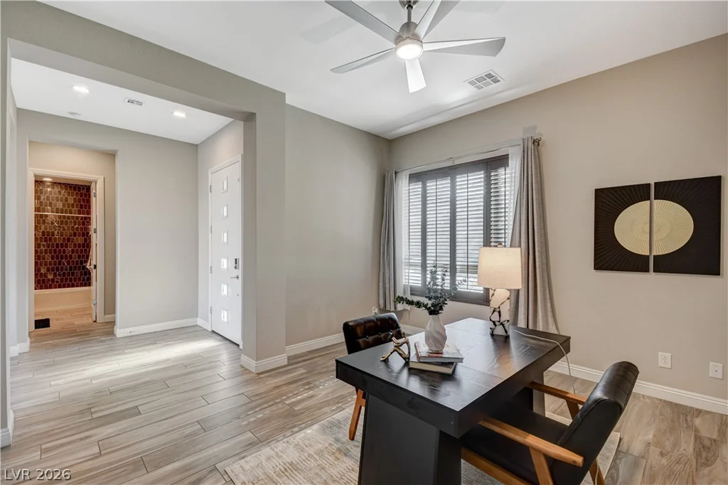 6706 Desert Crimson, Las Vegas, NV 89148