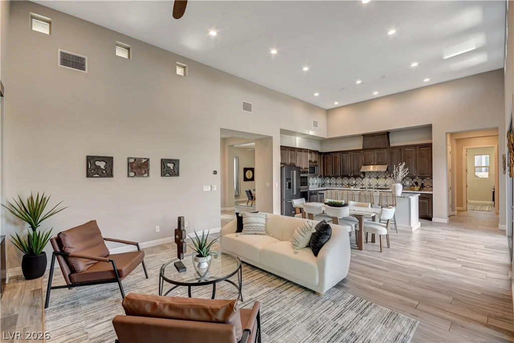 6706 Desert Crimson, Las Vegas, NV 89148