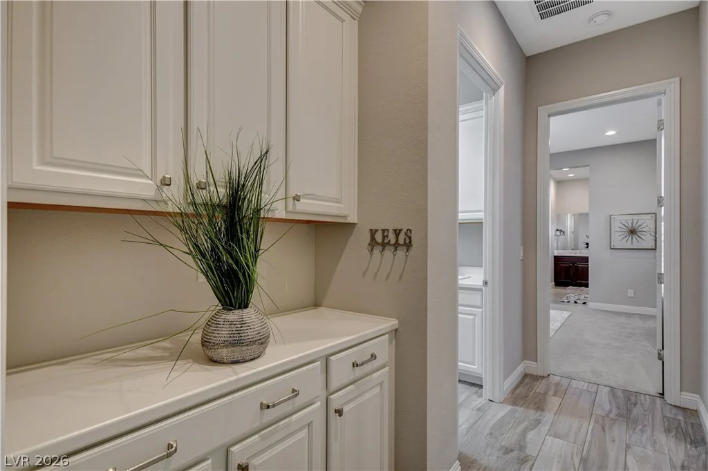 6706 Desert Crimson, Las Vegas, NV 89148