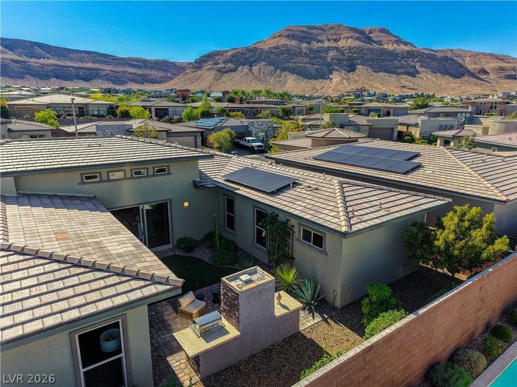 6706 Desert Crimson, Las Vegas, NV 89148