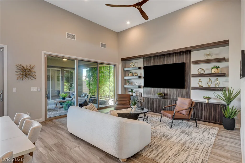 6706 Desert Crimson, Las Vegas, NV 89148