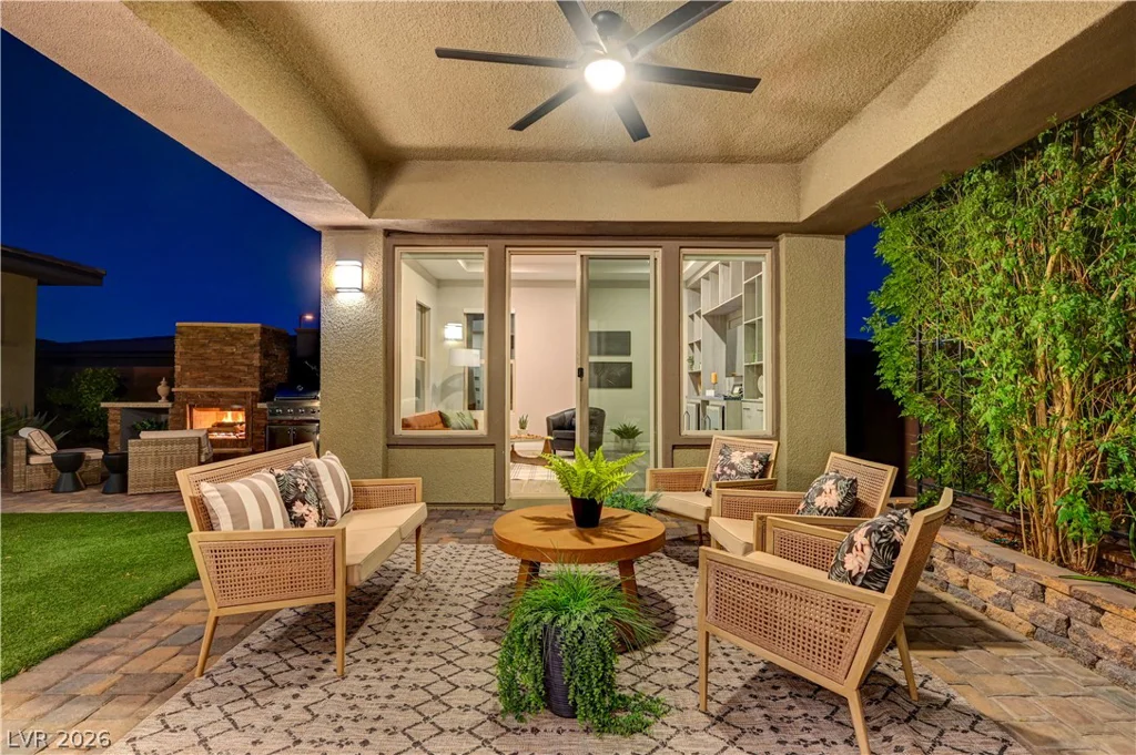 6706 Desert Crimson, Las Vegas, NV 89148