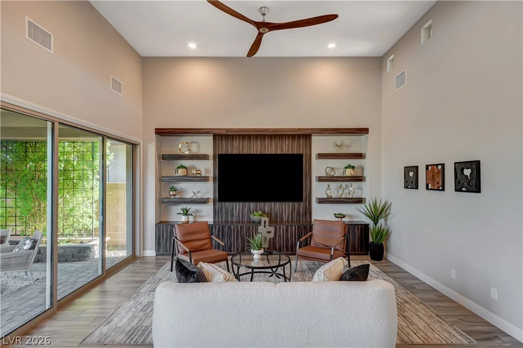 6706 Desert Crimson, Las Vegas, NV 89148