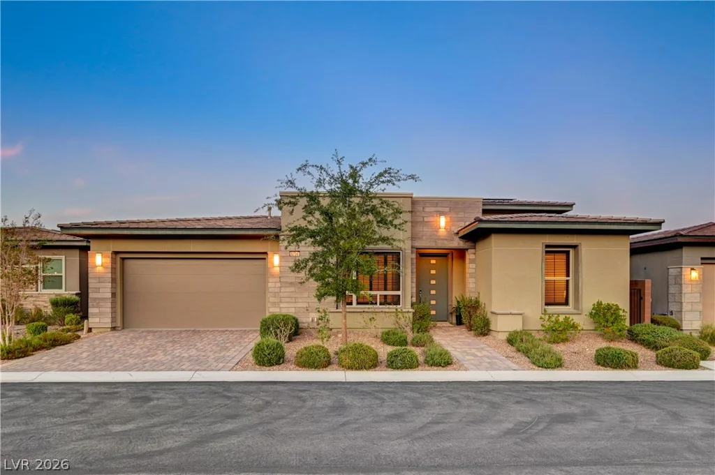 6706 Desert Crimson, Las Vegas, NV 89148