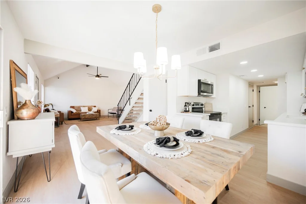 4531 Del Oro, Las Vegas, NV 89102