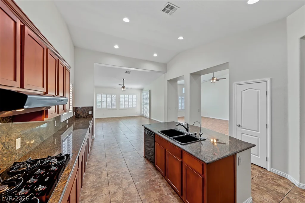8117 Orchard Glen, Las Vegas, NV 89131