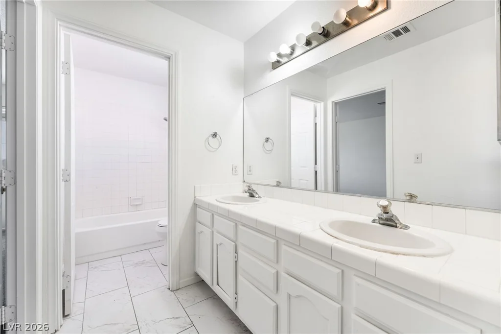 7540 Holloran, Las Vegas, NV 89128
