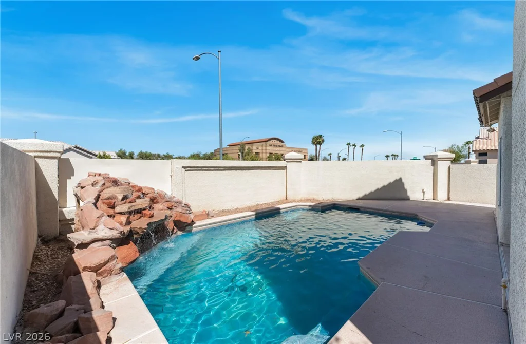 7540 Holloran, Las Vegas, NV 89128