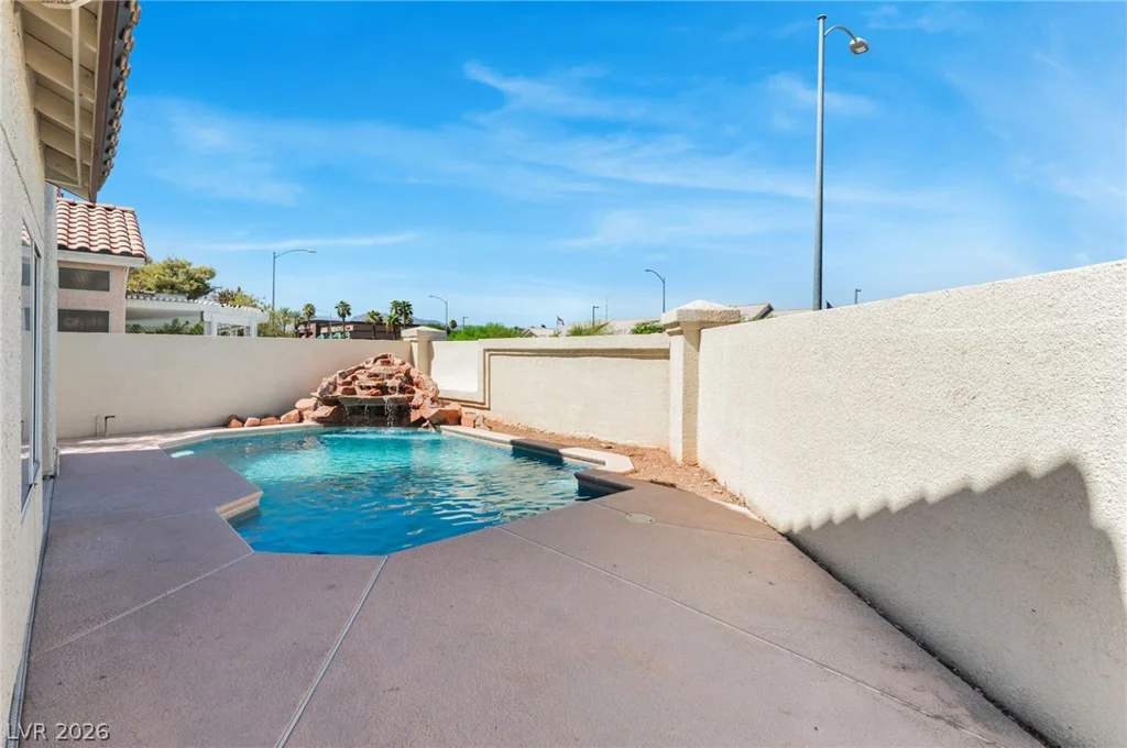 7540 Holloran, Las Vegas, NV 89128