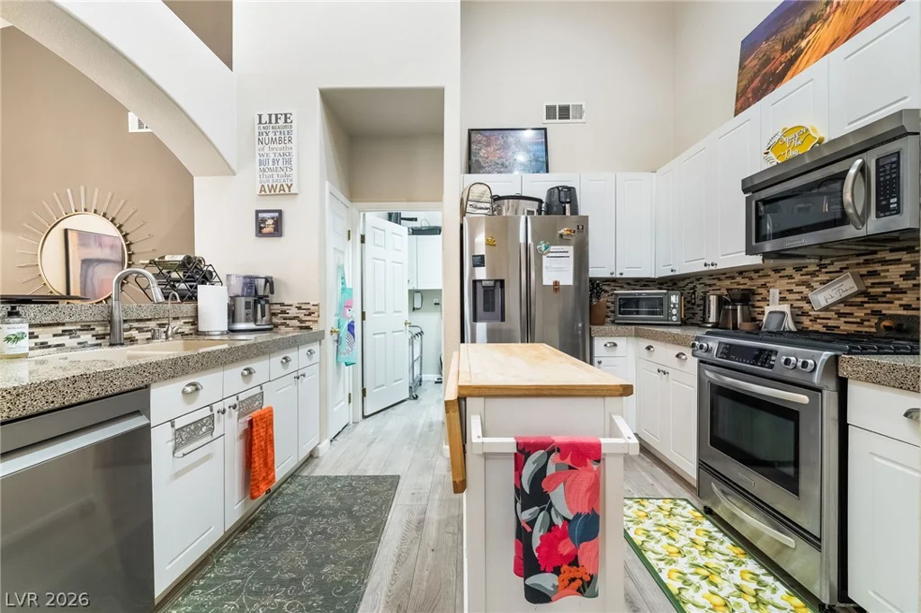 9784 Hickory Ridge, Las Vegas, NV 89147