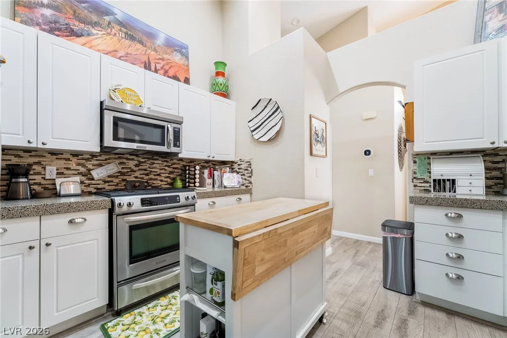 9784 Hickory Ridge, Las Vegas, NV 89147
