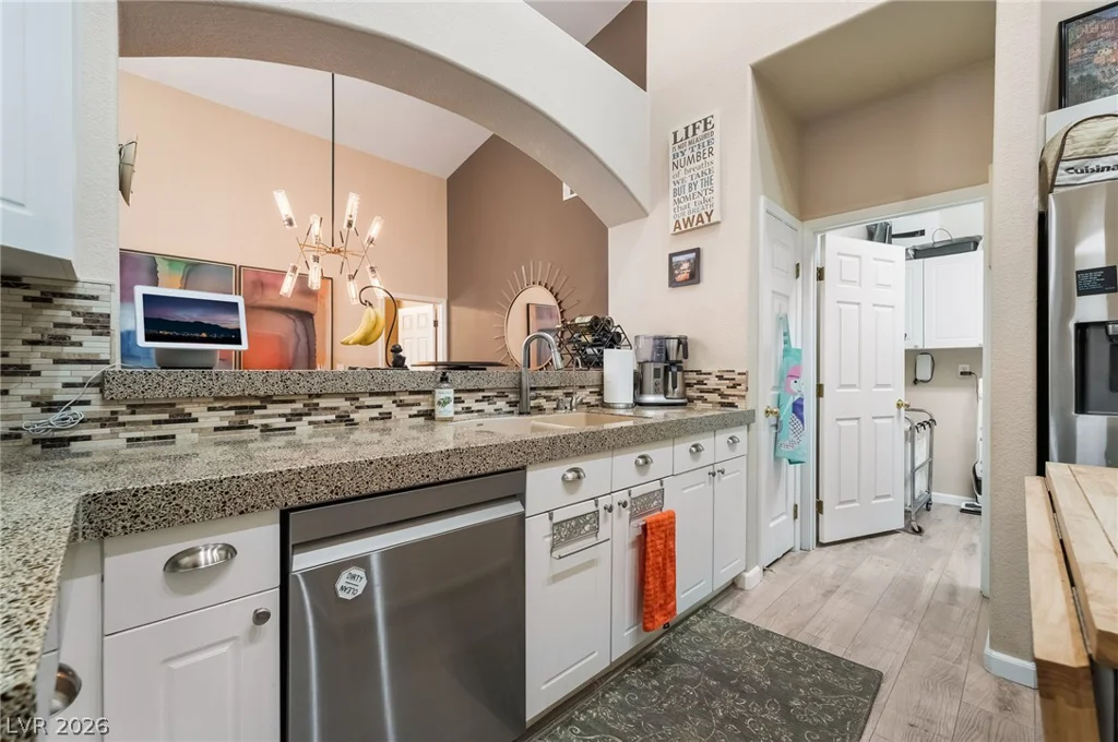 9784 Hickory Ridge, Las Vegas, NV 89147