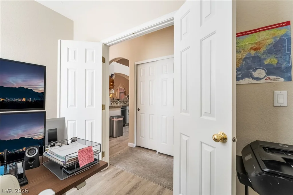 9784 Hickory Ridge, Las Vegas, NV 89147