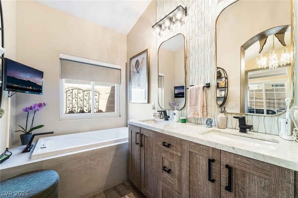 9784 Hickory Ridge, Las Vegas, NV 89147