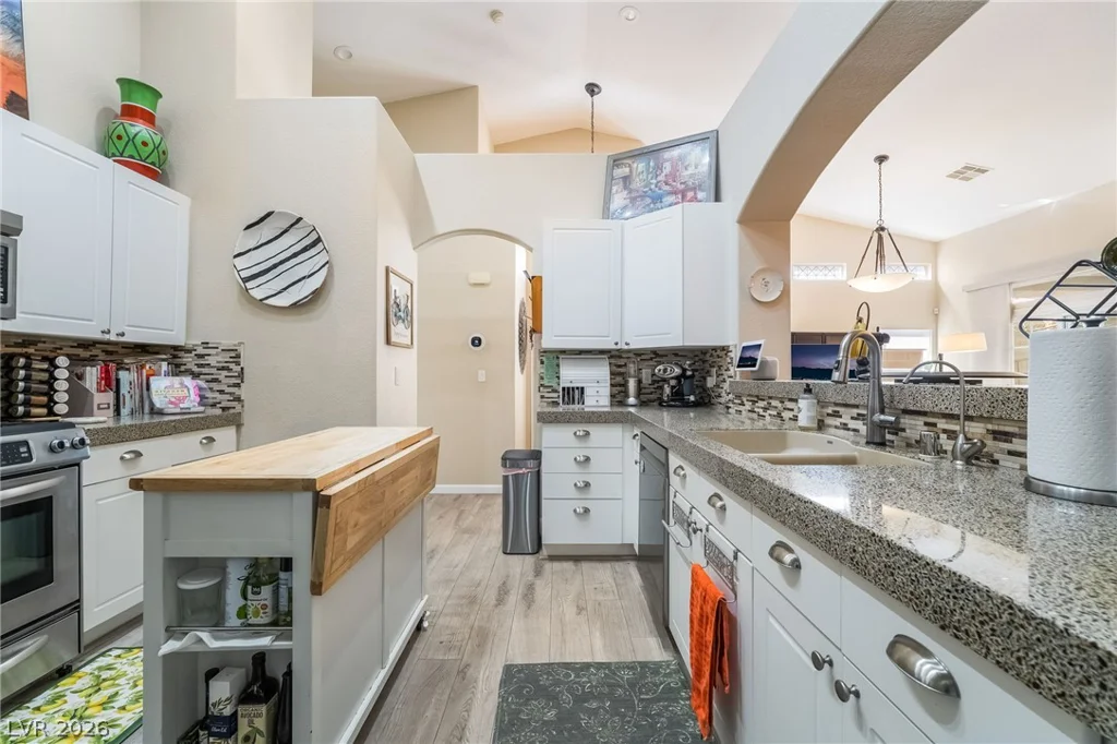 9784 Hickory Ridge, Las Vegas, NV 89147