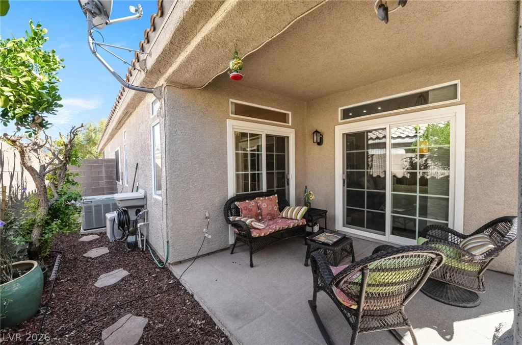 9784 Hickory Ridge, Las Vegas, NV 89147