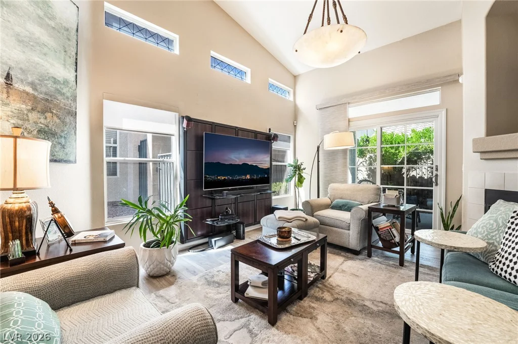 9784 Hickory Ridge, Las Vegas, NV 89147