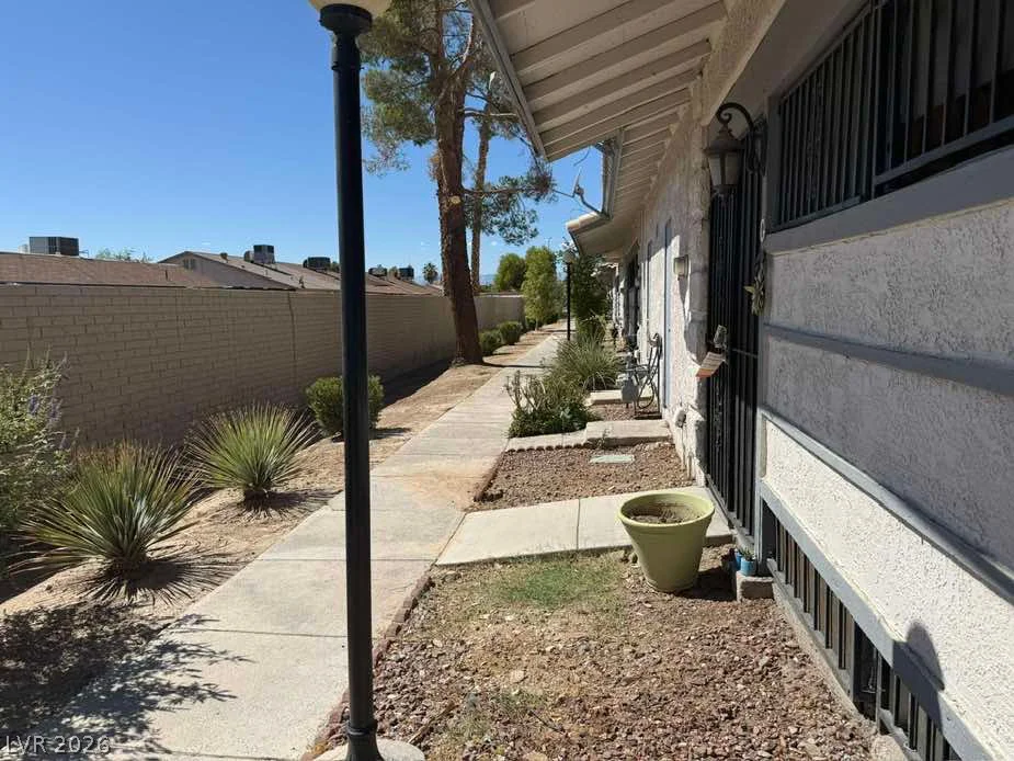 213 Lamb, Las Vegas, NV 89110