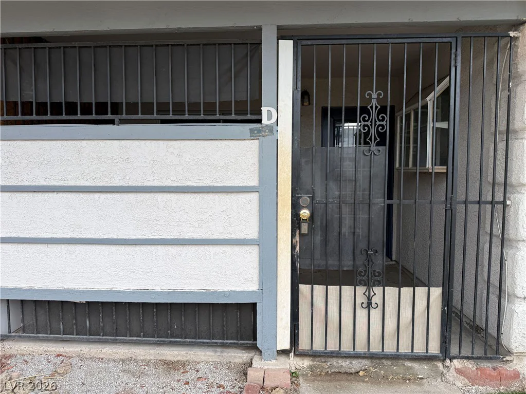 213 Lamb, Las Vegas, NV 89110