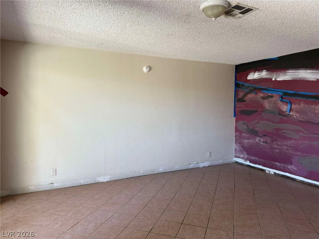 213 Lamb, Las Vegas, NV 89110