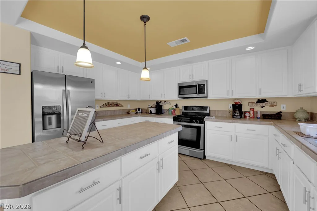 9852 Snowy Canyon, Las Vegas, NV 89183