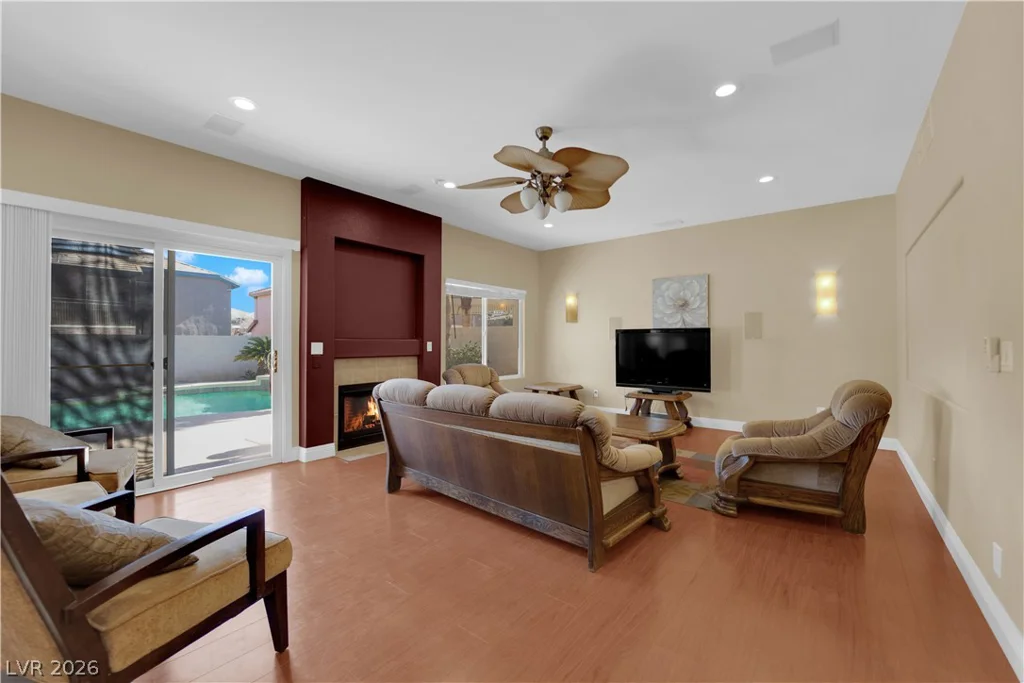 9852 Snowy Canyon, Las Vegas, NV 89183