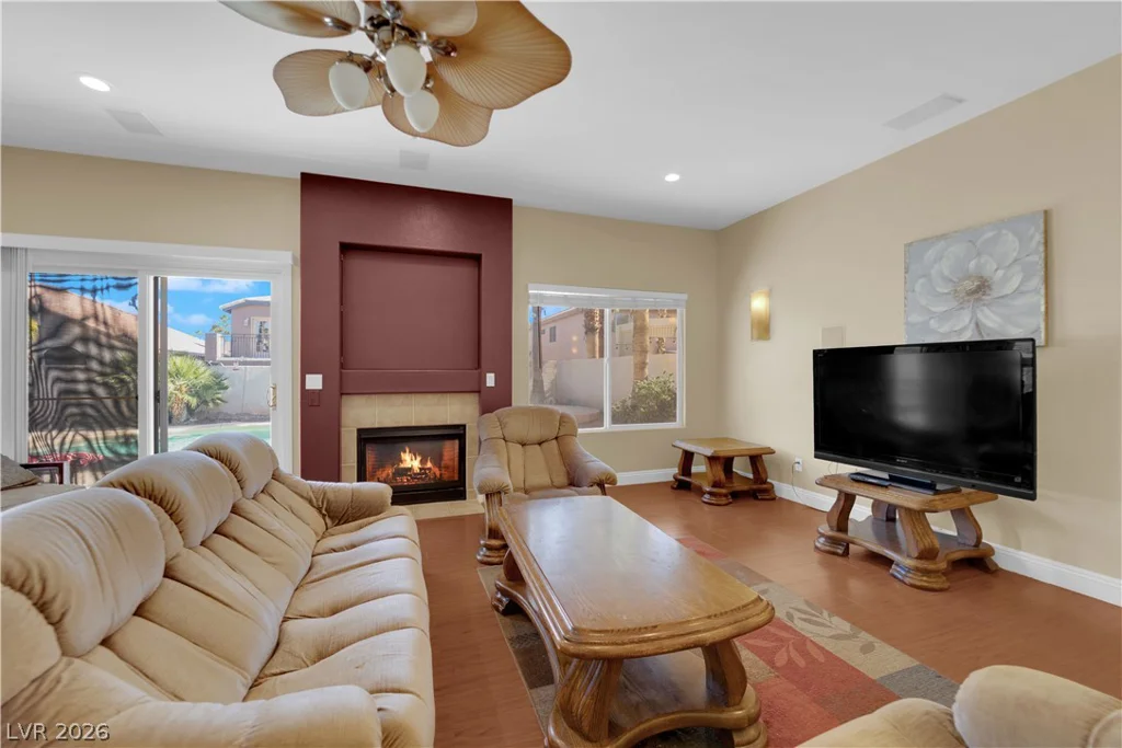 9852 Snowy Canyon, Las Vegas, NV 89183